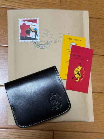 작은 지갑 콘차 블랙 2단 접이 가죽