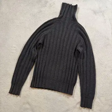 크루치아니 46사이즈 그레이 터틀넥 니트 울