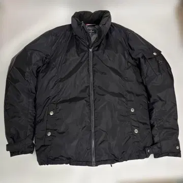 블랙 다운 자켓 맨싱웨어