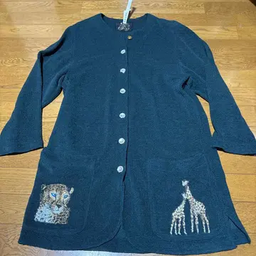사자와 기린 자수 가디건