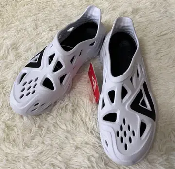 미사용 새상품 PEAK TS-06 타이치 슬라이드 스니커즈 타입 26.5