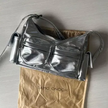 SAMO ONDOH 실버 숄더백