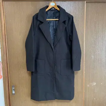 블랙 체스터 코트 두꺼운 원단