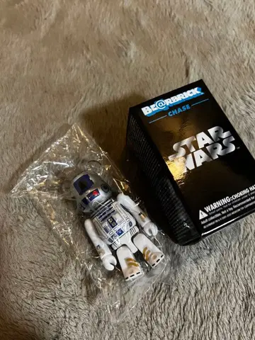 베어브릭 R2-D2 스타워즈
