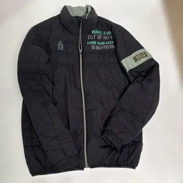 블랙 컬러 맨싱 다운 자켓