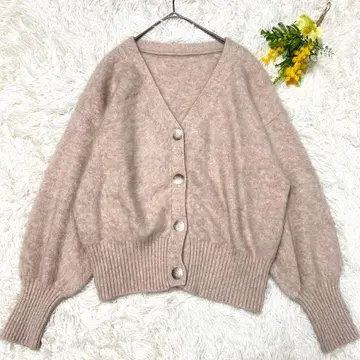 윔 가젯 2way 가디건 캐시미어 혼방 베이지 V넥 보송보송