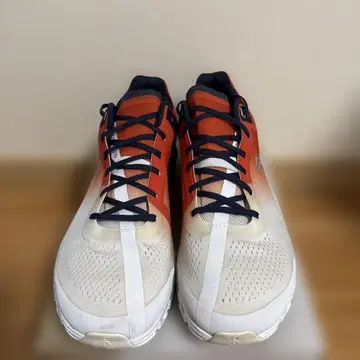 On Cloudflow 레드/화이트 29cm