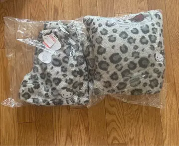 키티 레오파드 무늬 룸웨어