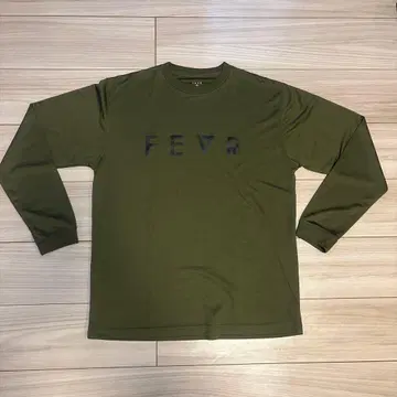 FEVR 올리브색 L 사이즈 긴팔 티셔츠