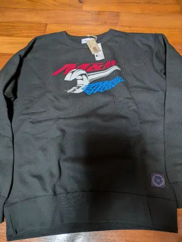 미사용 새상품 MASSES 맨투맨