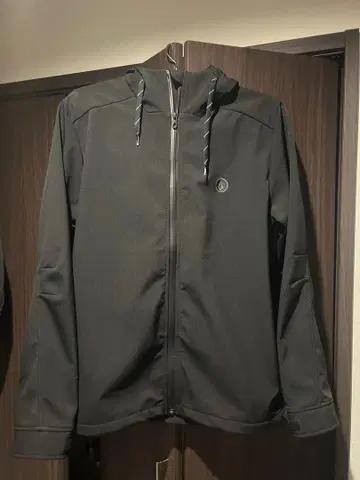 VOLCOM 블랙 풀 지퍼 자켓
