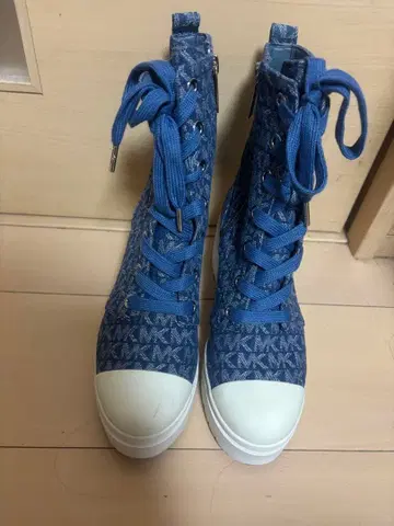 MK 로고 데님 숏부츠