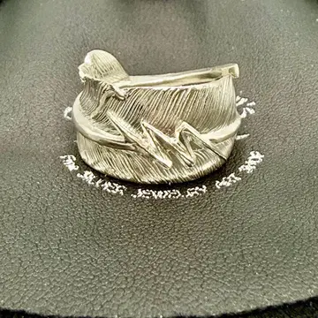 컨디션 최상 퍼스트 애로우즈 라이트닝 페더 반지 약 18호