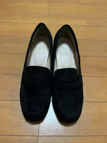 블랙 스웨이드 로퍼