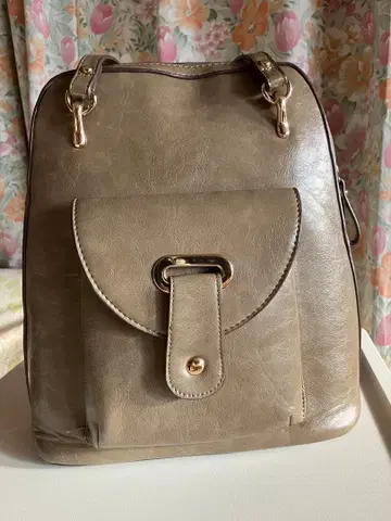 그레이 합성 피혁 럭색 백팩