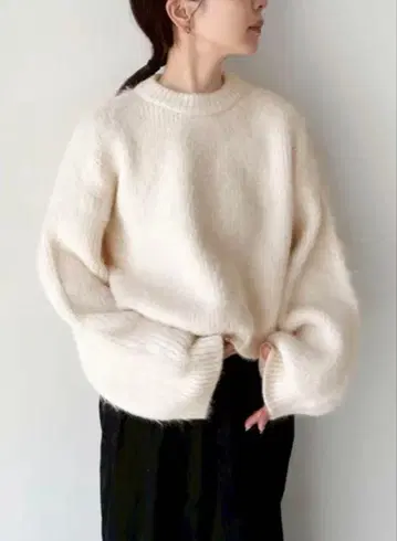 셀렉 모카 숏 니트 크롭 기장 크루넥 콜라보