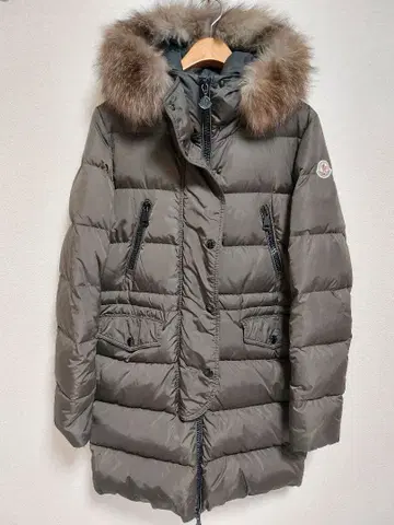 Moncler 올리브 그린 롱 다운 자켓