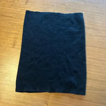 블랙 컬러 복대