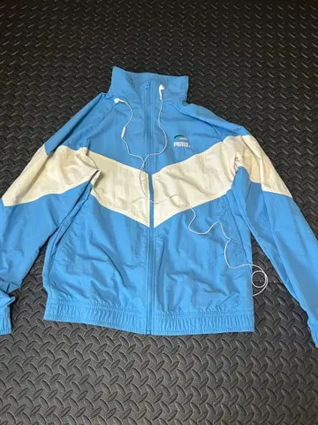 PUMA 블루 화이트 자켓 M