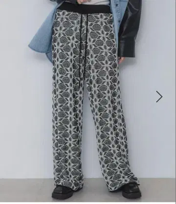 미사용품 JEANASIS 오리지널 패턴 니트 팬츠