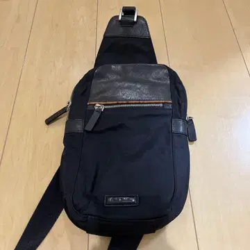 Paul Smith 바디백 블랙