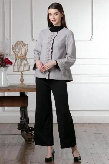 완판 [ 새상품 ] 슈퍼뷰티 리본 사용 속기모 소재 팬츠 44