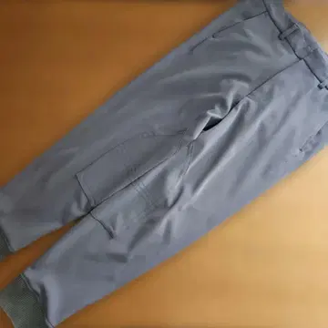 더블 스탠다드 클로징 조거 팬츠