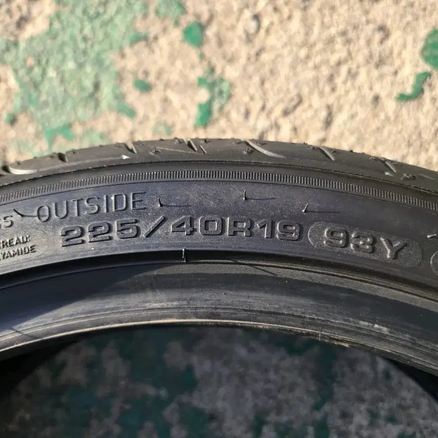 굿이어 225 40 19 255 35 19 임판 런플렛타이어 초특가판매 #굿이어타이어,#2254019,#2553519,#임판급타이어,#어시메트릭3  on Bunjang Global Site.
