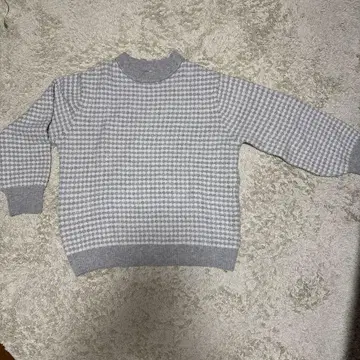 그레이 체크 무늬 긴팔 니트 스웨터 L 사이즈