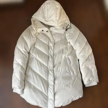 피치 존 화이트 다운 자켓 후드 부착