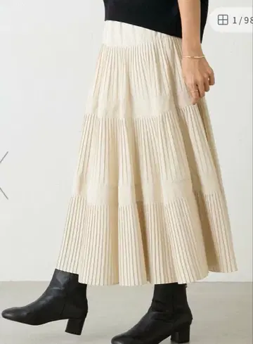 새상품! 아이보리 플리츠 롱 스커트