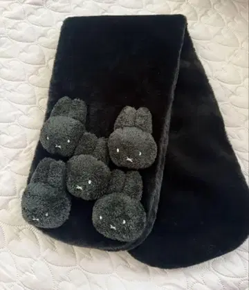 메리제니 미피 티펫 머플러 블랙