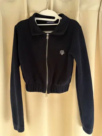 네이비 집업 크롭 니트