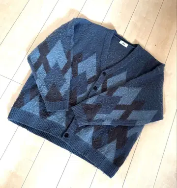 아가일 무늬 샤기 니트 가디건