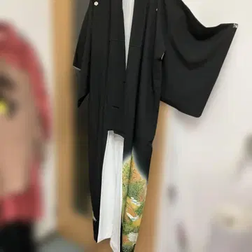 블랙 전통 예복 기모노 풍경화 자수