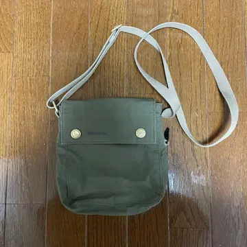 바버 baraour 트랜스포트 크로스백 그린