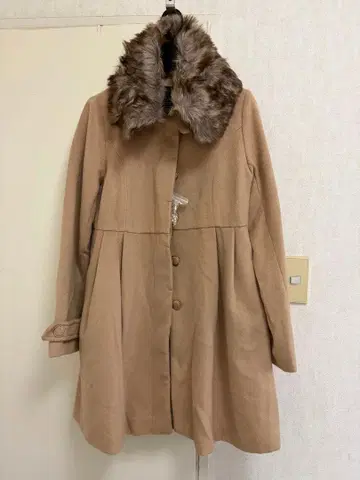 OLIVE des OLIVE 카라 탈부착 노카라 코트 퍼 새상품