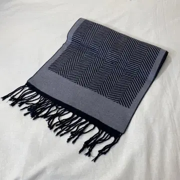 Le orme 헤링본 무늬 머플러 그레이 블랙 실크 100%