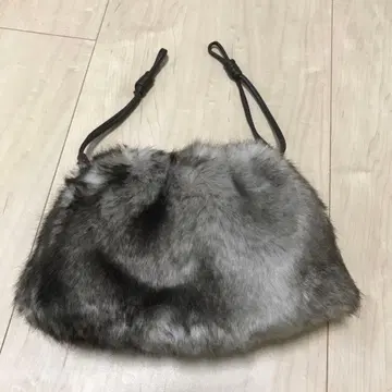 새상품급 LE VERNIS 그레이 퍼 복조리형 백