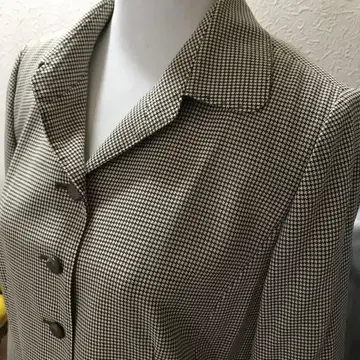 브라운 계열 하운드투스 수트 레리안 13 플러스