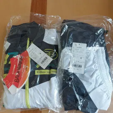 아식스 윈드 브레이커 상하의 XS