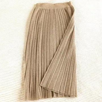 베이지 플리츠 롱 스커트