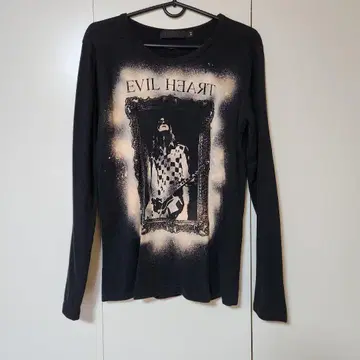 FUGA Evil Heart 블랙 긴팔 티셔츠