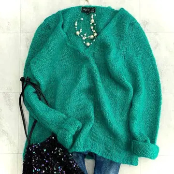 새상품급 에네스베 이탈리아제 모헤어 혼방 V넥 니트 민트 그린