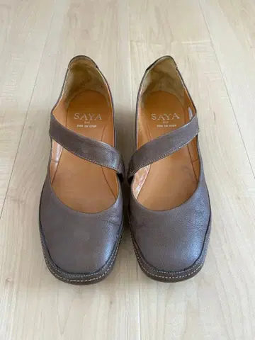 SAYA 브라운 플랫슈즈 크로스 스트랩 천연 가죽 23.5cm