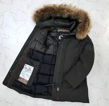 컨디션 최상 CAPEHORN 케이프호른 다운 자켓 퍼 42 카키