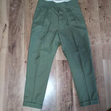 NEAT 니트 홉색 테이퍼드