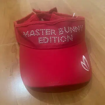 MASTER BUNNY EDITION 바이저 레드 프리 사이즈
