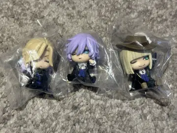 어깨 쿵 트위스테 트위스티드 원더랜드 포무피오레