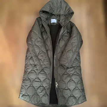 엠마 테일러 올리브 그린 롱 코트